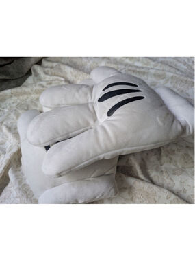 Disney Parks Mickey Mouse Hand character gloves